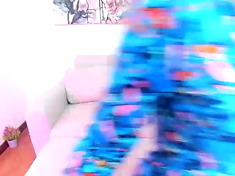 Snapshot of Tania_xw chatting on October 7, 11:51 am Tania xw online show from October 7, 11:51 am