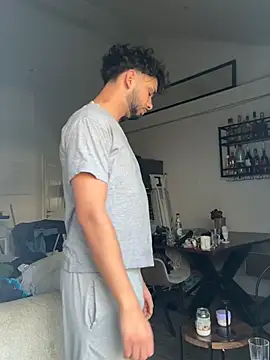 Gipsyboysteve online show from April 18, 6:28 am