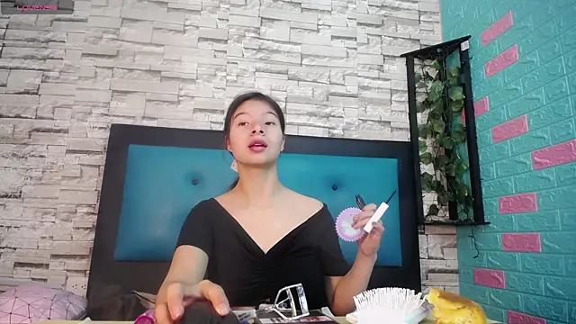 maily can online show from September 17, 12:29 pm