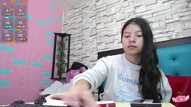 maily can online show from October 31, 12:50 pm