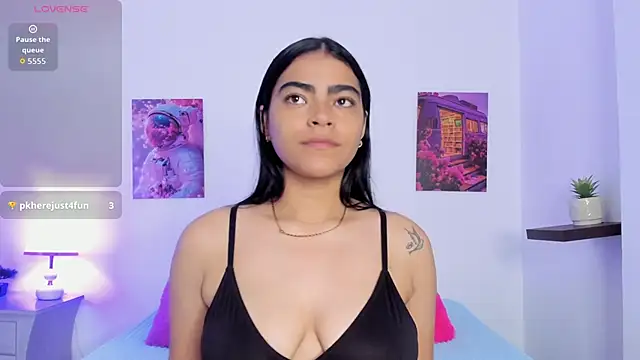 Snapshot of shizuka_84 chatting on November 25, 11:10 am shizuka 84 online show from November 25, 11:10 am