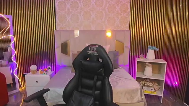 Shinedark tay1 online show from September 11, 3:28 am