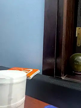 Snapshot of lahungdj12 chatting on October 25, 2:13 pm lahungdj12 online show from October 25, 2:13 pm