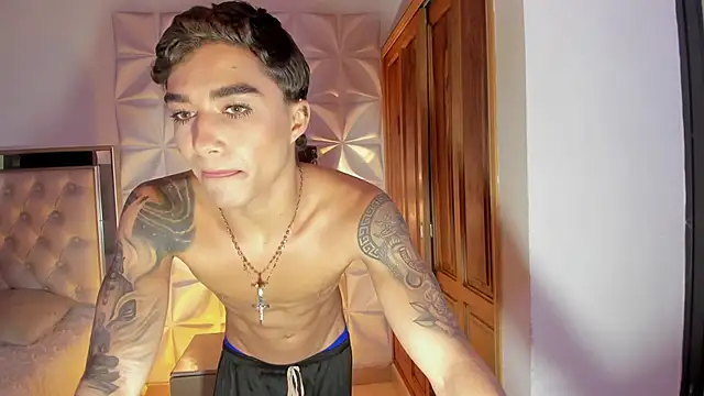 Snapshot of Wyatt_Rose chatting on November 29, 3:42 am Wyatt Rose online show from November 29, 3:42 am