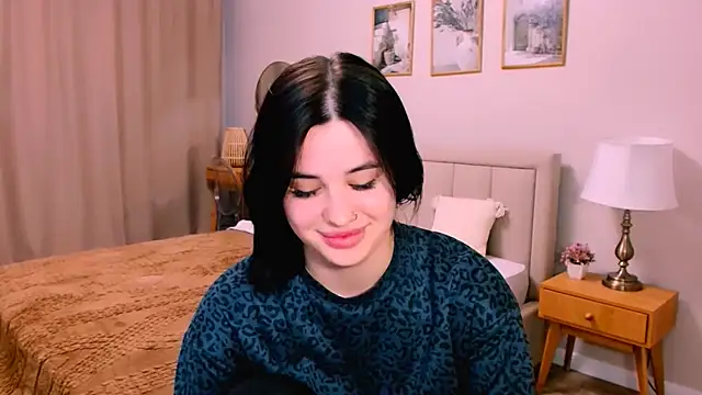 lil angel  online show from February 5, 10:14 pm