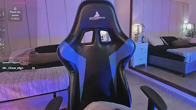 Snapshot of mia_rousse25 chatting on December 2, 1:39 pm mia rousse25 online show from December 2, 1:39 pm