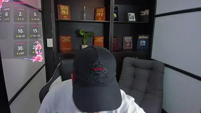 Snapshot of IsaacBlack_ chatting on October 4, 4:54 am IsaacBlack online show from October 4, 4:54 am