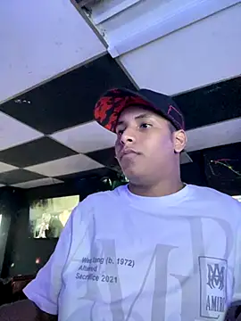 Snapshot of IsaacBlack_ chatting on November 2, 10:45 pm IsaacBlack online show from November 2, 10:45 pm