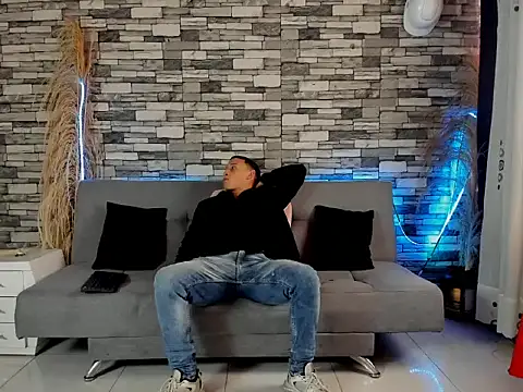 Masterblue hot online show from October 20, 8:20 pm