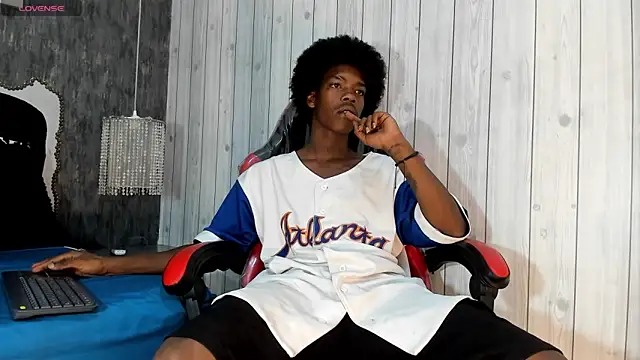 Cam Brown online show from October 19, 4:46 am