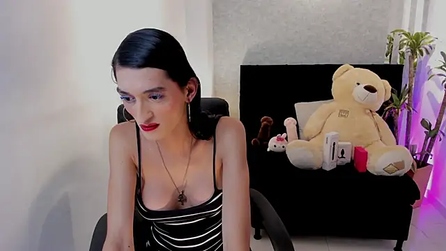 Snapshot of lily_cash1 chatting on September 27, 8:03 pm lily cash1 online show from September 27, 8:03 pm