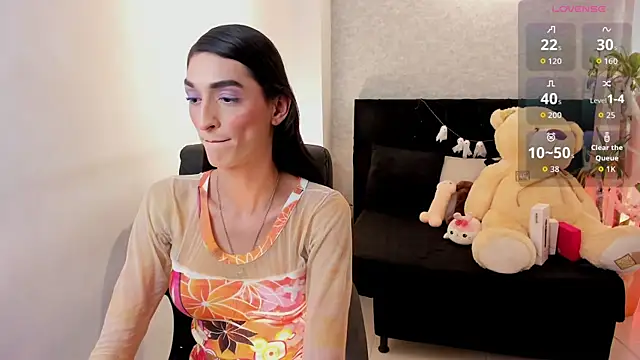 Snapshot of lily_cash1 chatting on October 11, 7:12 pm lily cash1 online show from October 11, 7:12 pm