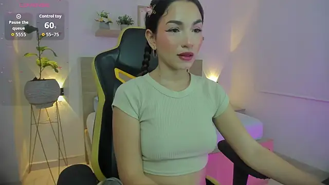 Snapshot of luma_sky_ chatting on November 13, 2:54 am luma sky online show from November 13, 2:54 am