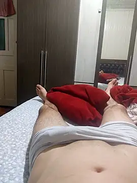 Snapshot of Gustavo198045 chatting on September 19, 1:29 am Gustavo198045 online show from September 19, 1:29 am