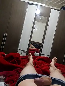 Snapshot of Gustavo198045 chatting on October 28, 1:31 am Gustavo198045 online show from October 28, 1:31 am