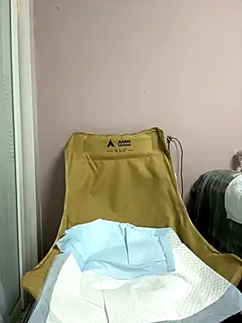 xiaoxiao101 online show from December 18, 2:45 pm