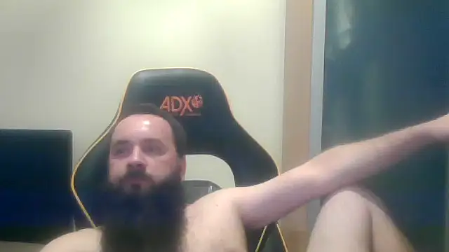 Snapshot of LondonMan1988 chatting on October 10, 8:52 pm LondonMan1988 online show from October 10, 8:52 pm