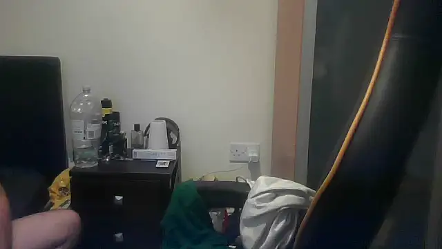 Snapshot of LondonMan1988 chatting on November 15, 7:54 pm LondonMan1988 online show from November 15, 7:54 pm