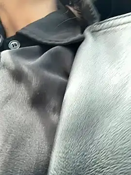 anna yngs online show from April 22, 5:10 am