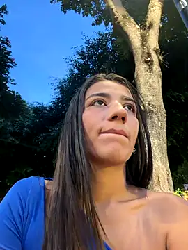 Snapshot of -juicy_ chatting on November 14, 10:40 pm -juicy online show from November 14, 10:40 pm