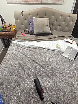 iamthepublickmasterbater online show from February 6, 1:58 pm