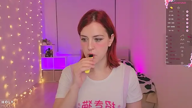 Snapshot of bananasgirl chatting on November 15, 5:20 pm bananasgirl online show from November 15, 5:20 pm