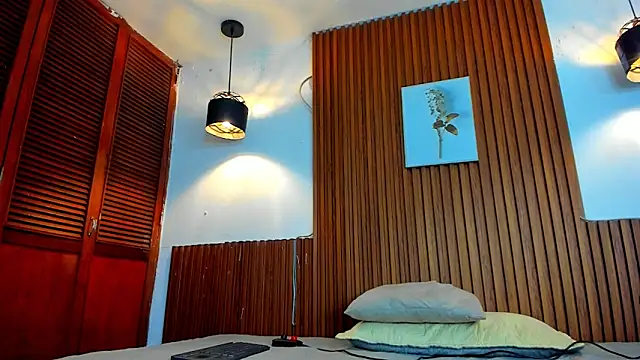 David niet online show from November 21, 5:55 pm