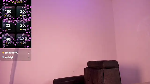 Snapshot of Mia_for_you_lovee chatting on October 6, 8:01 am Mia for you lovee online show from October 6, 8:01 am