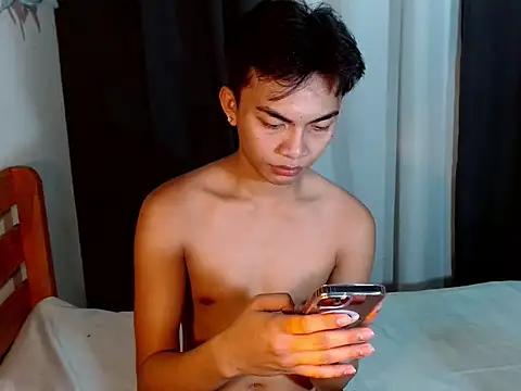 Snapshot of urguy_marco chatting on September 19, 10:49 am urguy marco online show from September 19, 10:49 am