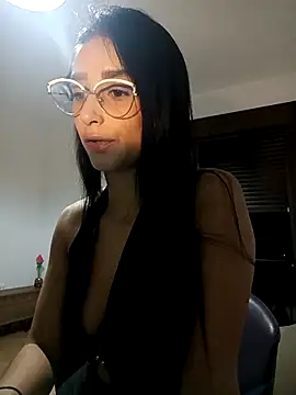 Snapshot of CandyFoxter_ chatting on September 26, 8:24 pm CandyFoxter online show from September 26, 8:24 pm