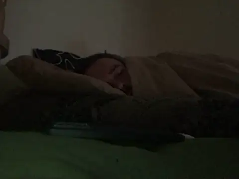 Snapshot of Zpgzzz77777 chatting on March 9, 9:35 am Zpgzzz77777 online show from March 9, 9:35 am