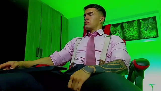 ALPHA DOMINUS  online show from September 9, 4:23 am