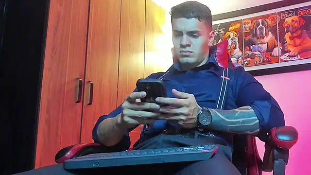 ALPHA DOMINUS  online show from December 17, 4:18 am