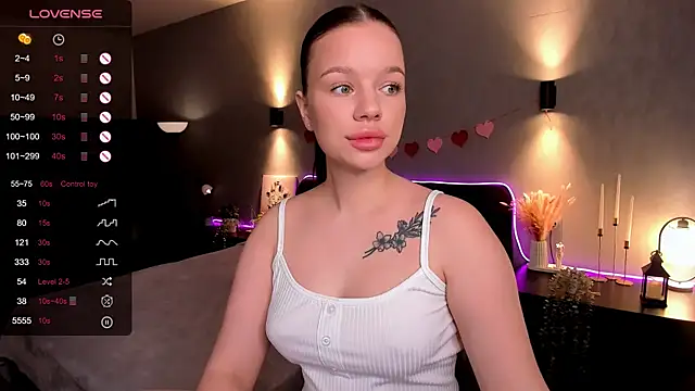 marydreams  online show from March 22, 7:45 am