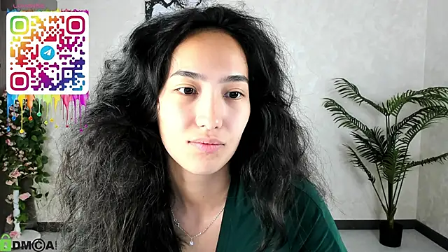 Snapshot of FlirtyAura chatting on September 14, 3:49 am FlirtyAura online show from September 14, 3:49 am