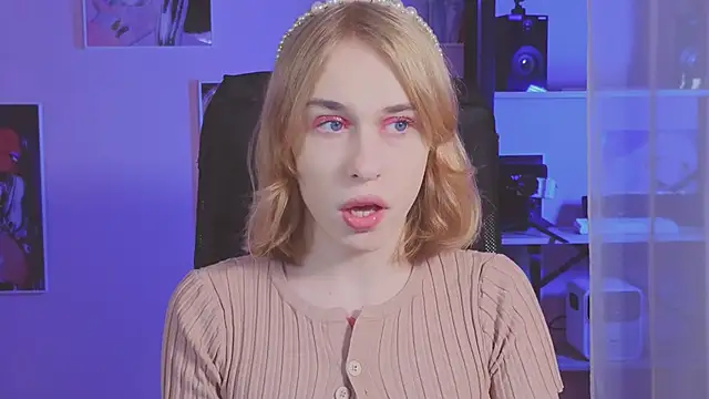 BarbieRichy online show from October 10, 5:17 am