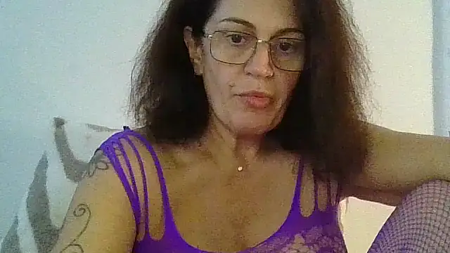 Snapshot of RubyyRosee chatting on October 20, 1:44 pm RubyyRosee online show from October 20, 1:44 pm
