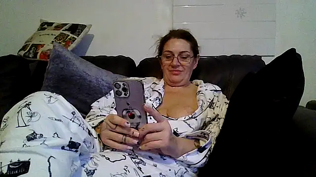 RubyyRosee online show from November 9, 10:02 am