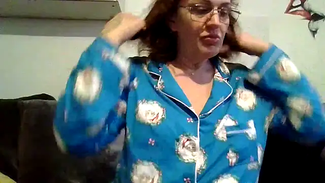 RubyyRosee online show from March 21, 6:40 am