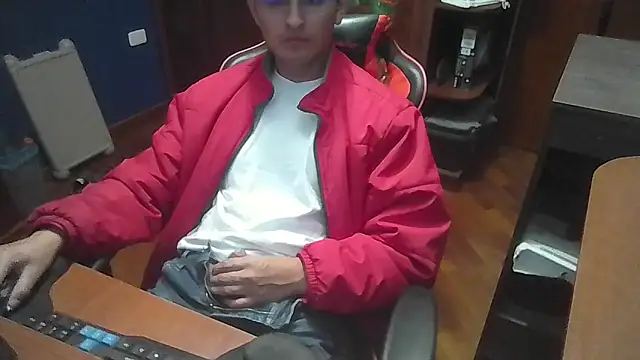 Snapshot of SVGUSSV chatting on December 19, 3:57 am SVGUSSV online show from December 19, 3:57 am