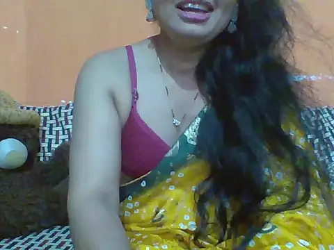 Snapshot of Marathi_q4een01 chatting on October 27, 4:38 am Marathi q4een01 online show from October 27, 4:38 am
