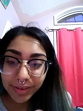 Lovelyrainn online show from September 22, 11:45 am