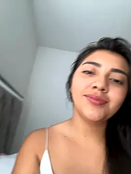 Snapshot of Lupe_19 chatting on October 26, 3:07 pm Lupe 19 online show from October 26, 3:07 pm
