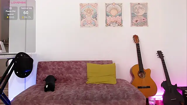 Susanahendrix online show from September 28, 3:17 pm