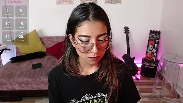 Susanahendrix online show from November 1, 6:32 pm