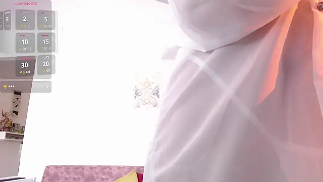 Susanahendrix online show from December 14, 3:17 pm