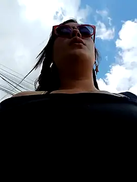 miss berlyn online show from April 14, 6:03 pm