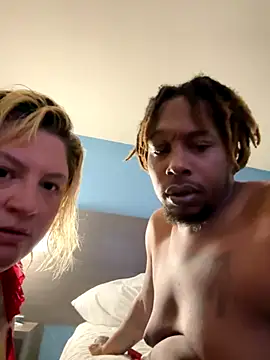 Snapshot of BigMfLuther chatting on November 30, 3:21 am BigMfLuther online show from November 30, 3:21 am