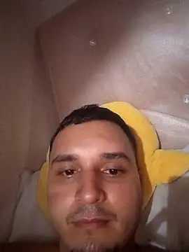 Snapshot of Hotguys111 chatting on November 27, 8:38 am Hotguys111 online show from November 27, 8:38 am