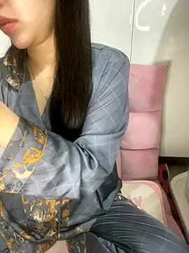 RubyBerry online show from November 8, 8:36 am